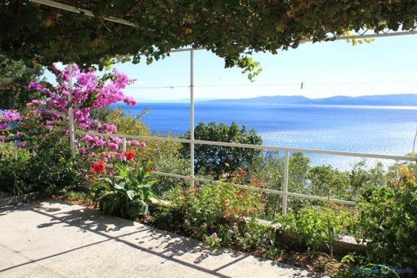 Studio Apartment In Pisak With Sea View, Balcony, Air Conditioning, Wi-Fi 외부 사진